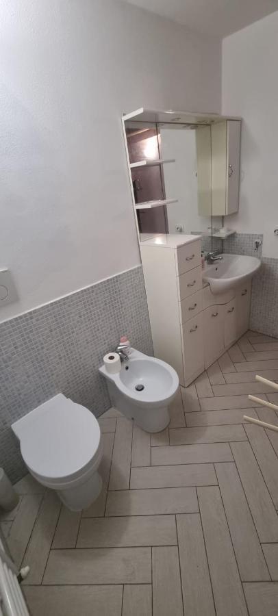 Appartamento Accogliente/Nuovo Livorno Buitenkant foto
